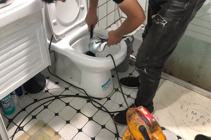 熊口镇疏通下水道