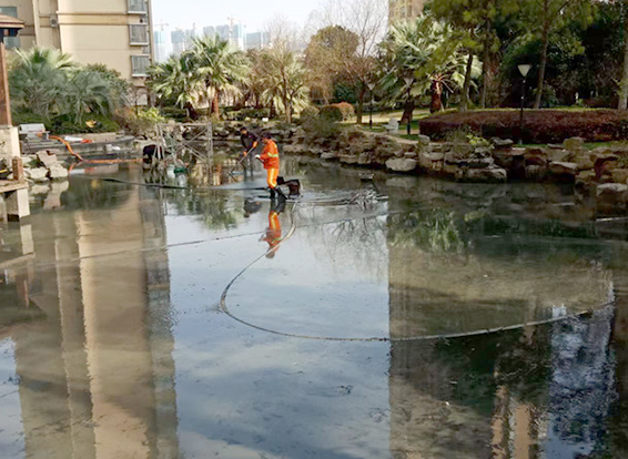 熊口镇景观池淤泥清理